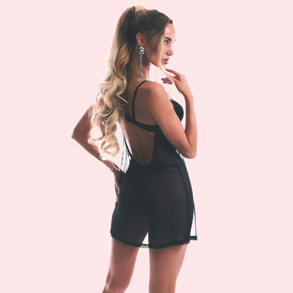 Alliane Negligé og Trusse Lingerisæt